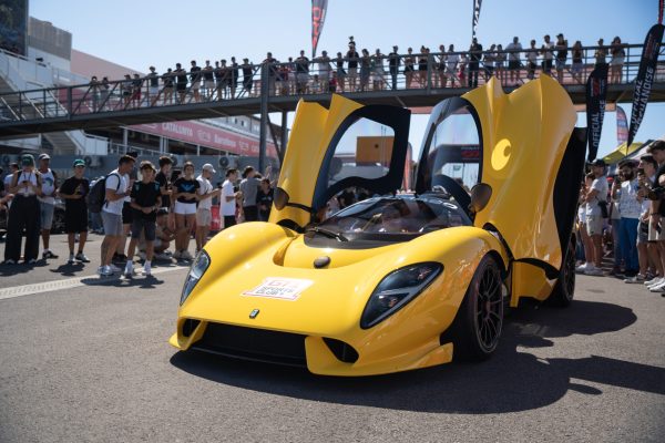 ULTRACARS AND LEGENDS